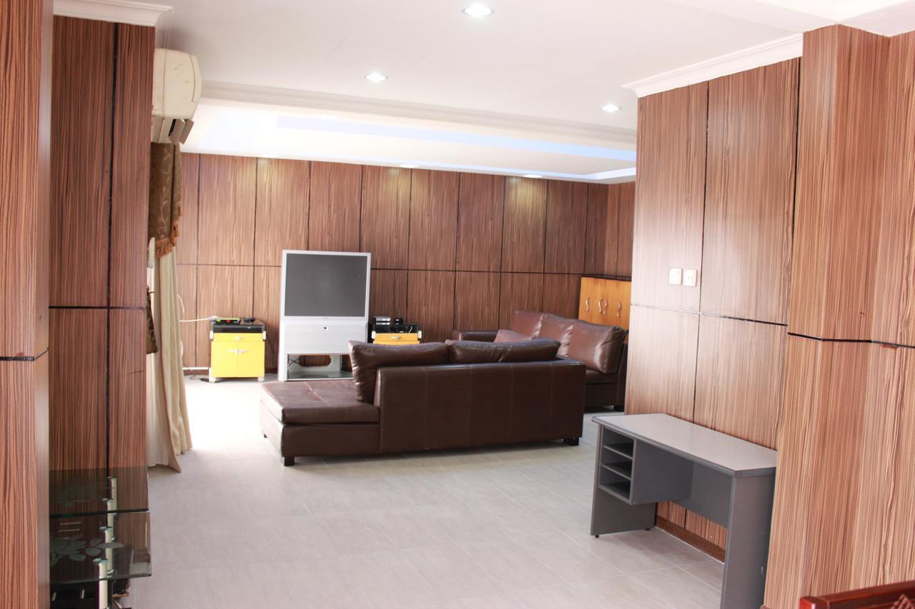 Marina Court, Kota Kinabalu, Sabahヴィラ エクステリア 写真